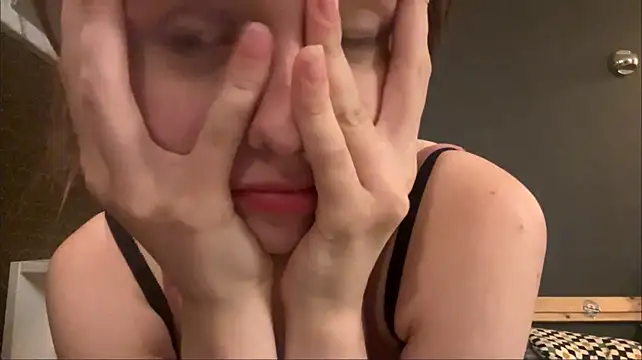 mollyrealayのライブXXXチャット