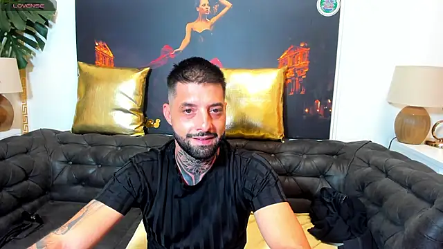 XXX chat uživo modela TommyDum
