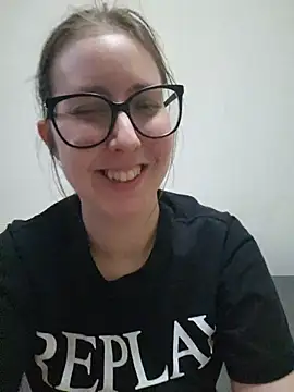 Sarah459 Live XXX-Chat