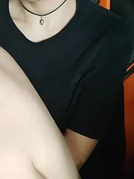 Aashikalaa live XXX chat