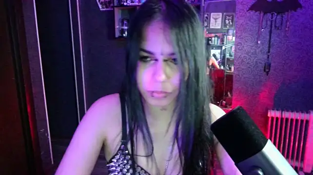 Chat XXX en directo de Lilith__Devil