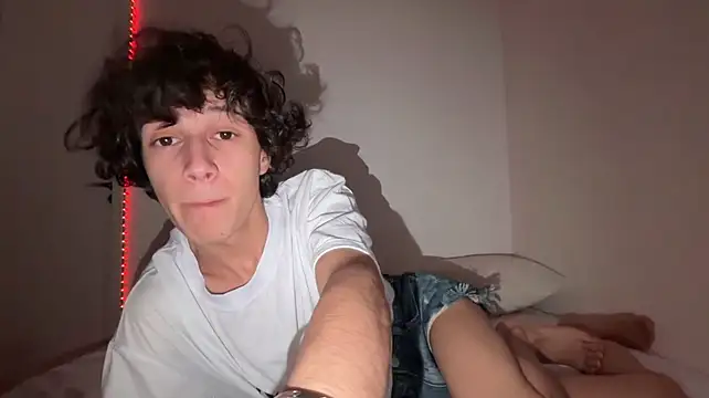 ivan_abundance élő XXX-chatje