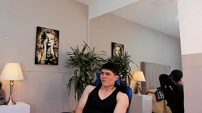 roan_birkin Chat XXX in diretta