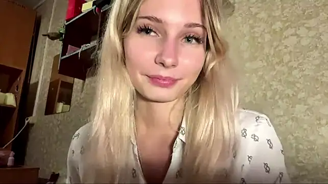 LynnMontiel Adlı Modelin Canlı XXX Sohbeti