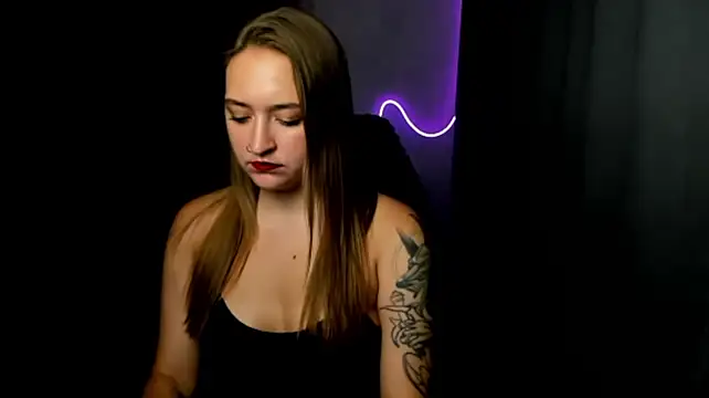 sara_rossseee's Live XXX Chat