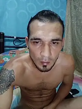 junior_926 Adlı Modelin Canlı XXX Sohbeti