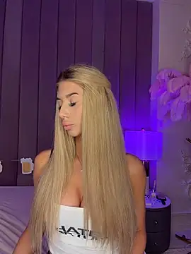 Chat +18 de LynnAngel ao vivo