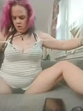 TWiSTYTheTwizted's Live XXX Chat