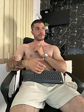 Rafael_Mendezz Adlı Modelin Canlı XXX Sohbeti