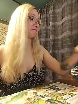 Evelyn_Harris' Live XXX Chat