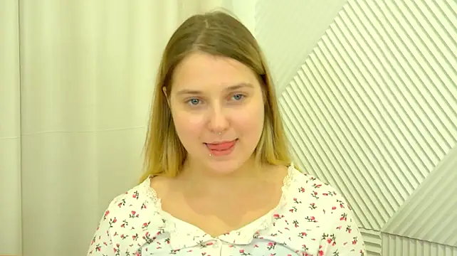 TinnaBurton – Live XXX-chat