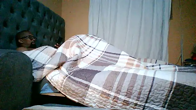 Sgeme325is Live XXX-Chat