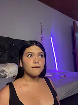 alisson_carolina73のライブXXXチャット