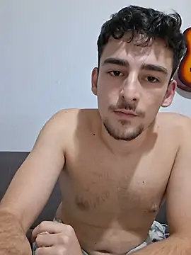 Yasinyasin7 Live XXX-Chat