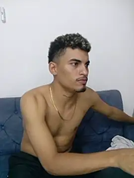 Chat +18 de ARES_DAM ao vivo