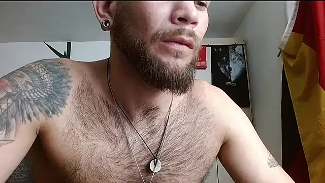 DominanThewolff live XXX chat