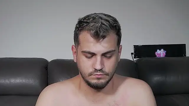 CrazyDom1 Chat XXX in diretta