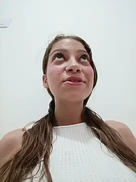 Vanneskk Adlı Modelin Canlı XXX Sohbeti