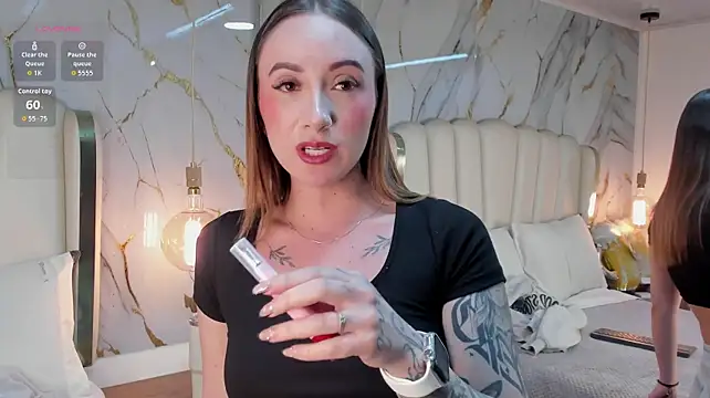 Hannah_LaneのライブXXXチャット