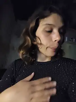 mariamac420 Adlı Modelin Canlı XXX Sohbeti