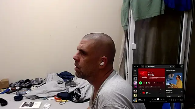 Živý XXX chat underd0g