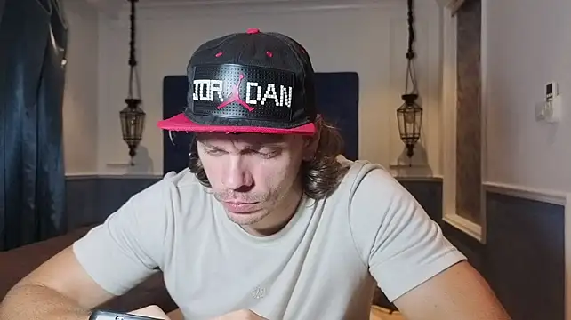Marrymeplz Live XXX-Chat