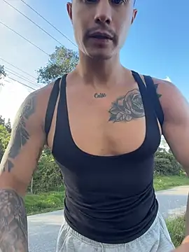 Chat +18 de DOMINICKVEGAS77 ao vivo