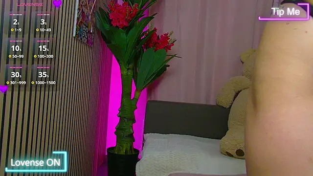 MirunaHaze Chat XXX live