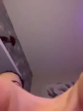 Cherryqueen12's Live XXX Chat