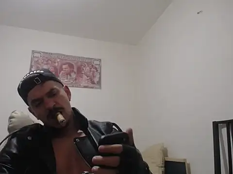 MasterDani001 现场XXX聊天