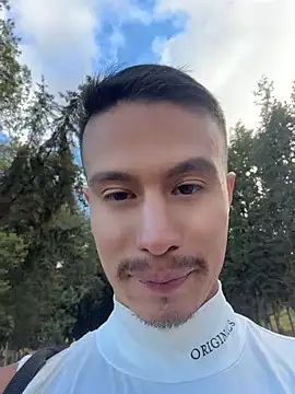 XXX chat uživo modela DOMINICKVEGAS77