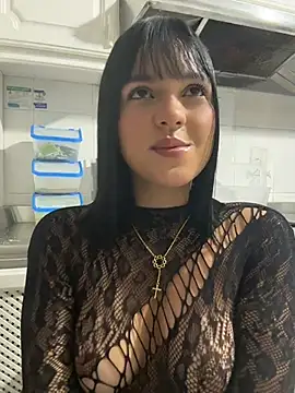 Bella-Ferrern Live XXX chat