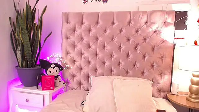 laila_stilwiills Adlı Modelin Canlı XXX Sohbeti