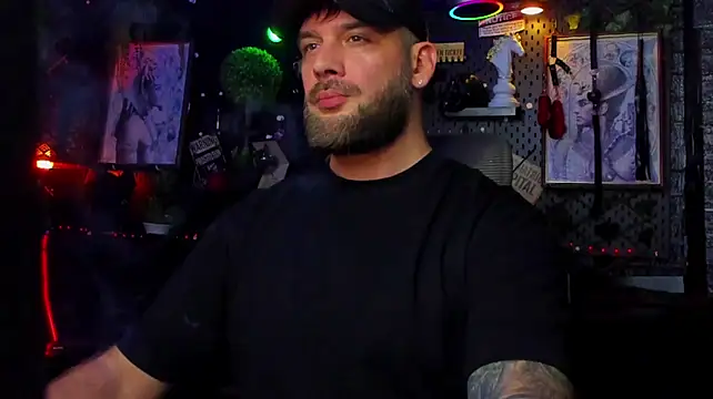 LexHardy XXX чат на живо