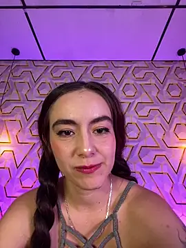 Czat XXX na żywo – MelanyyJhonson15