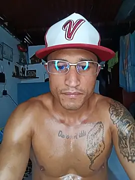 Fitneehot live XXX chat