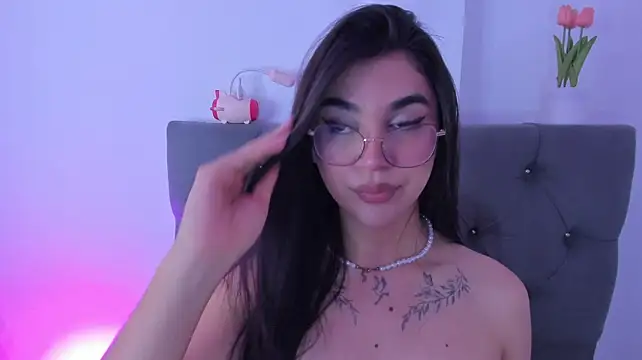 Chat +18 de RoseCassie ao vivo