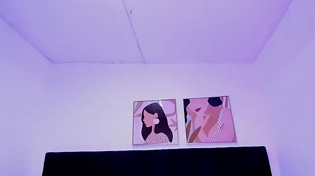 XXX chat uživo modela dullce77