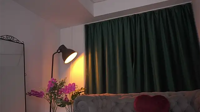 دردشة Midnight_Seduction الجنسية المباشرة