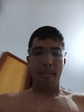 Tchutom Live XXX Chat