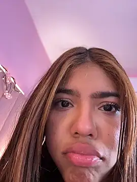 Chat +18 de KellyOlsenbe ao vivo