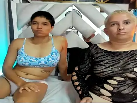 Chat XXX en directo de Tokyochantelle1