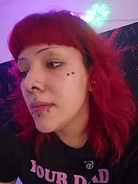 Sarah-Stoner Chat XXX in diretta