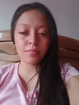 Chat XXX ao vivo de Clara_Belle