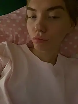 Lisaaa_Alisa Adlı Modelin Canlı XXX Sohbeti