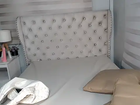 XXX chat uživo modela dilf_hunterx