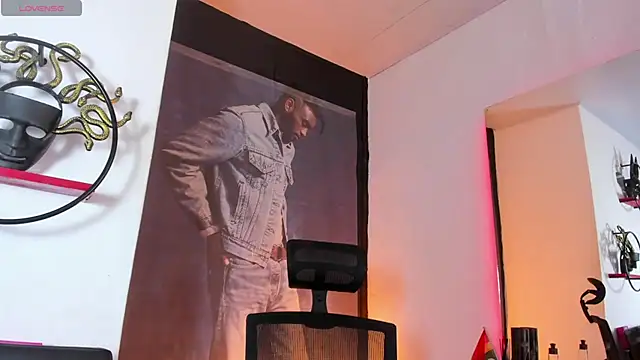 anddy_hugecock's Live XXX Chat
