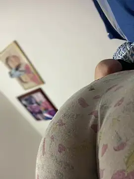 Cloew_Marz Adlı Modelin Canlı XXX Sohbeti