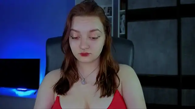 MaddisonLee Adlı Modelin Canlı XXX Sohbeti