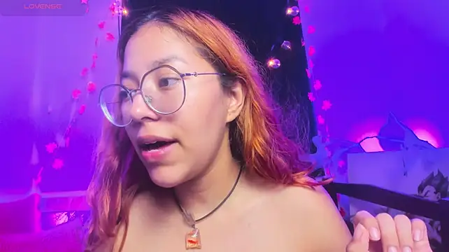 Juless_x Live XXX-chat